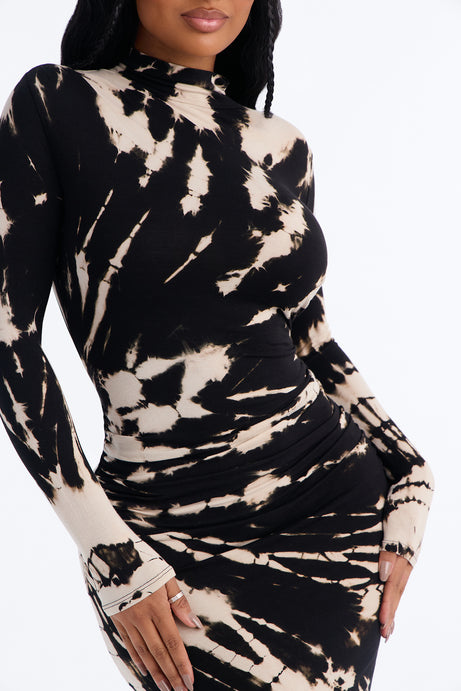 Savannah Tie Dye Long Sleeve Maxi Dress