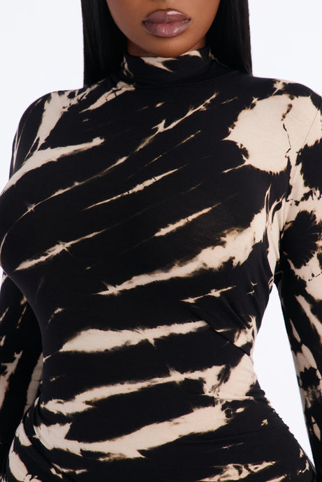 Savannah Tie Dye Long Sleeve Maxi Dress